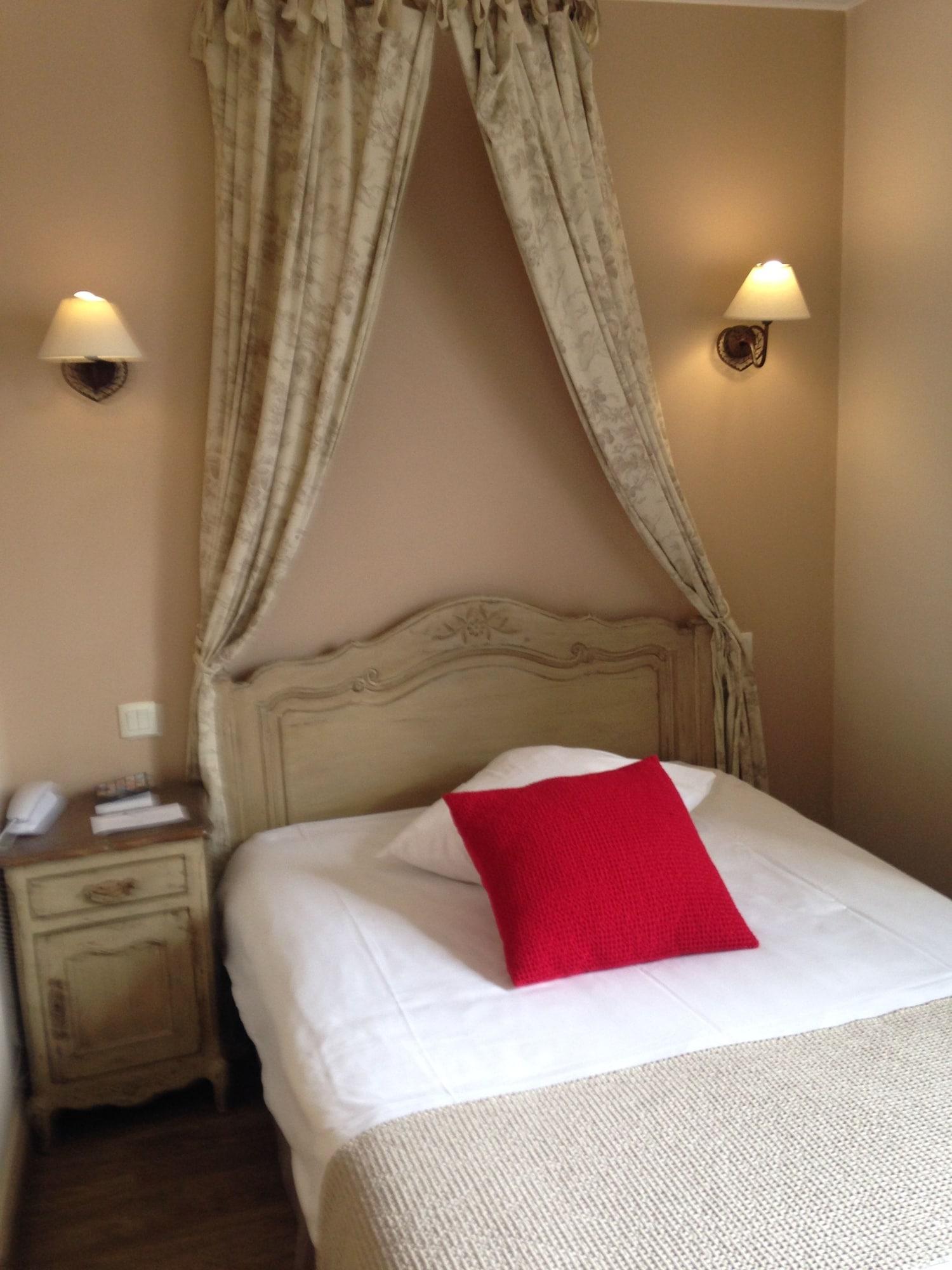Western De La Bourse Hotel 3*