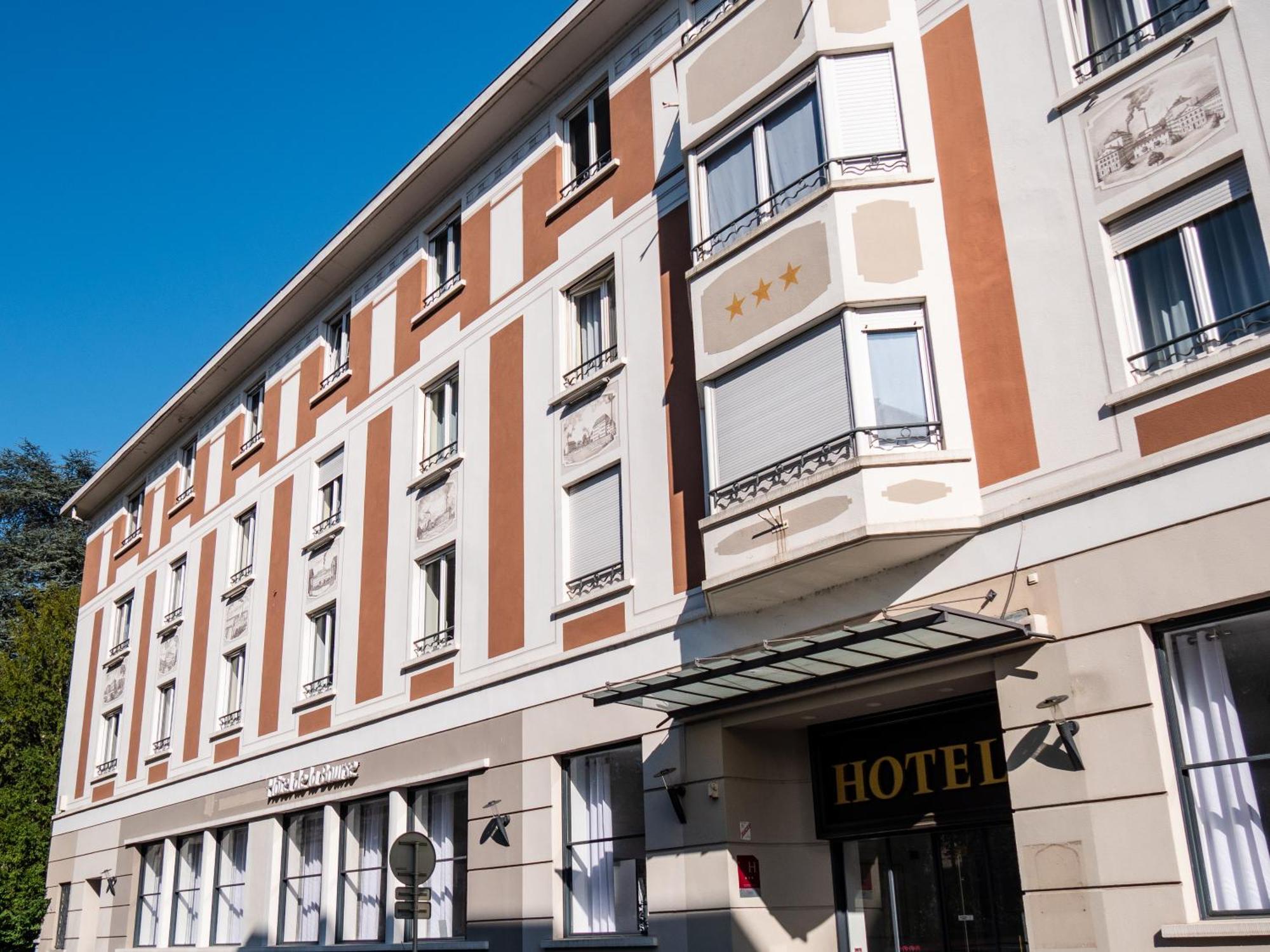 Western De La Bourse 3*